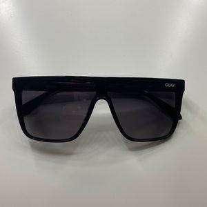 Quay hindsight sunglasses